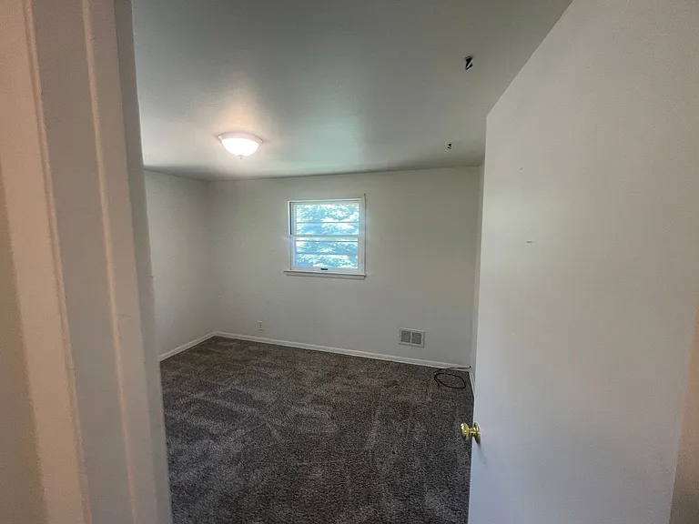 4315 N 90th St. (4 Unit) — Photo 6