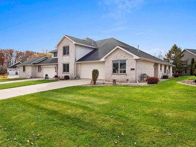 4027 Ponce De Leon Blvd, Hobart, WI, 54155