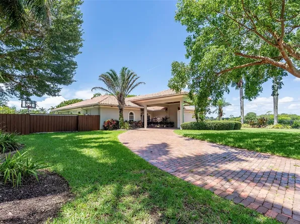 19382 SW 293rd St, Homestead, FL 33030