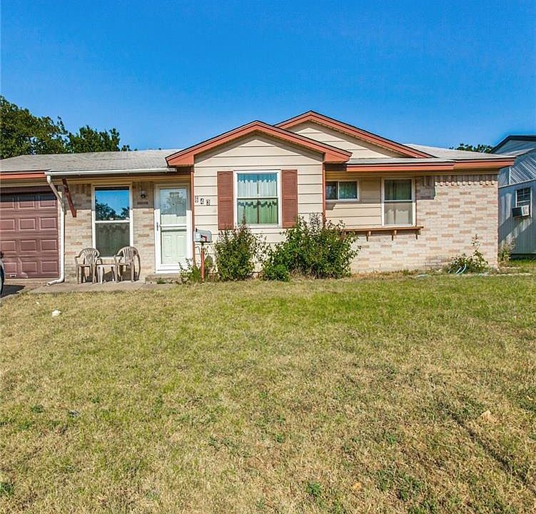 1st image of 643 Holly Ln