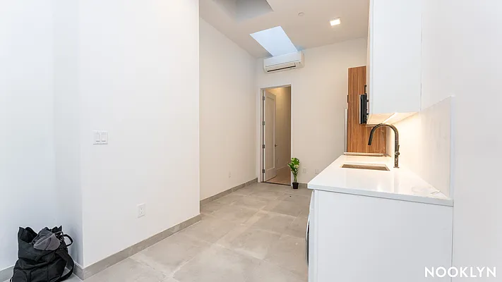 Rented by Nooklyn NYC LLC | media 2