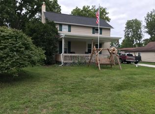 927 Decamp Rd, Stockbridge, MI 49285