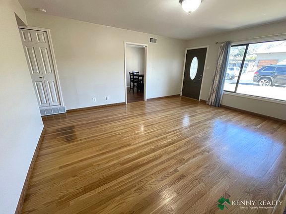 2nd image of 1289 Baywood Ave