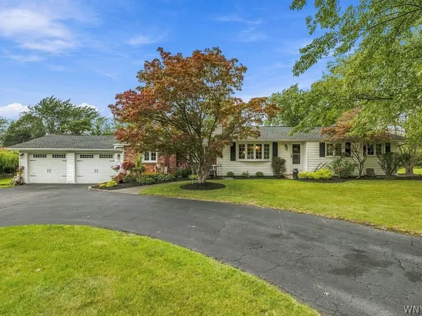 5317 Ashwood Ct, Clarence, NY 14031