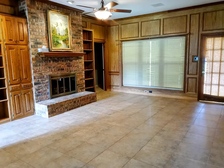 1802 Fairfax Cir — Photo 12