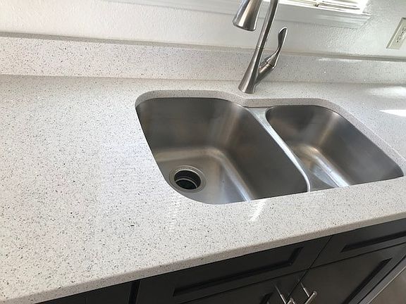 4th image of 965 30th St APT D