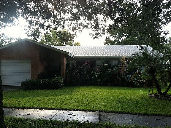 3rd image of 10148 64th St N