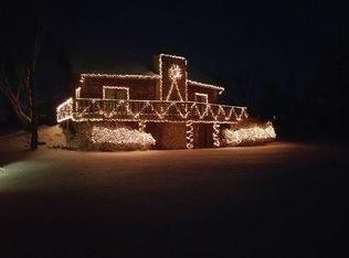 14N532 Oliver Dr, Elgin, IL 60124