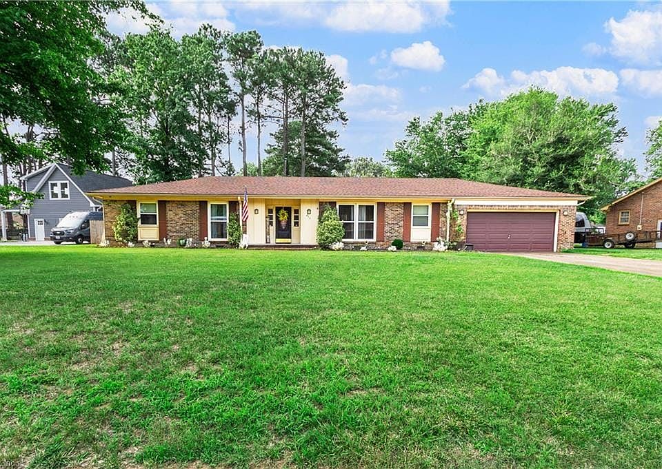 1st image of 475 Beauregard Dr