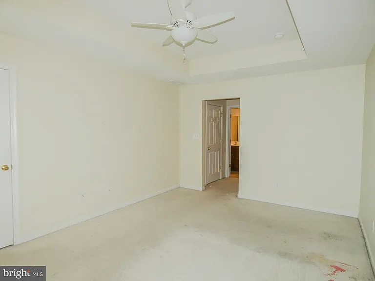 2105 Lexington Mews — Photo 46