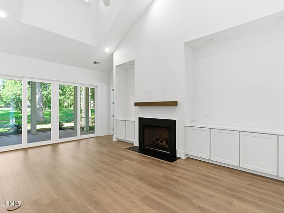 3rd image of 403 Bb Sams Drive