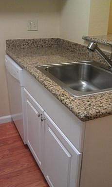 4th image of 3008 E St APT 1