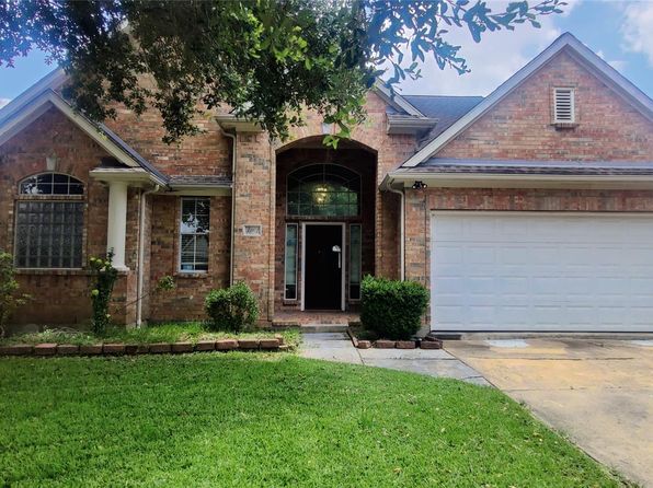 3302 E Cedar Hollow Dr