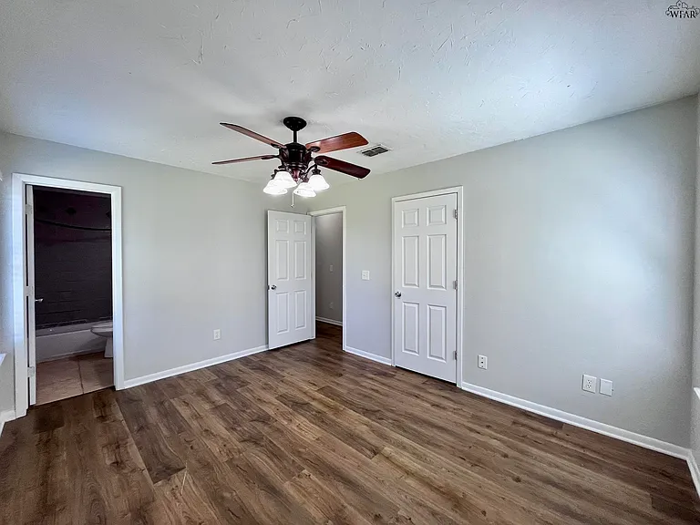 4318 Edgehill — Photo 10