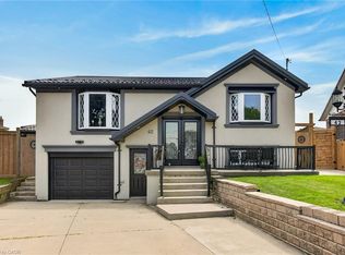 42 Rama Ct, Hamilton, ON L8W2B3