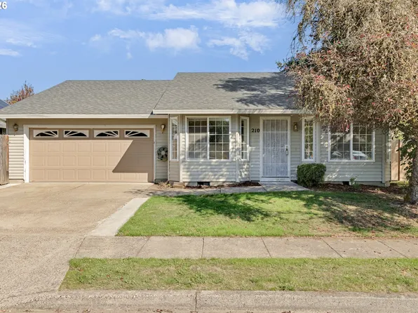 210 S Meredith Dr, Newberg, OR 97132