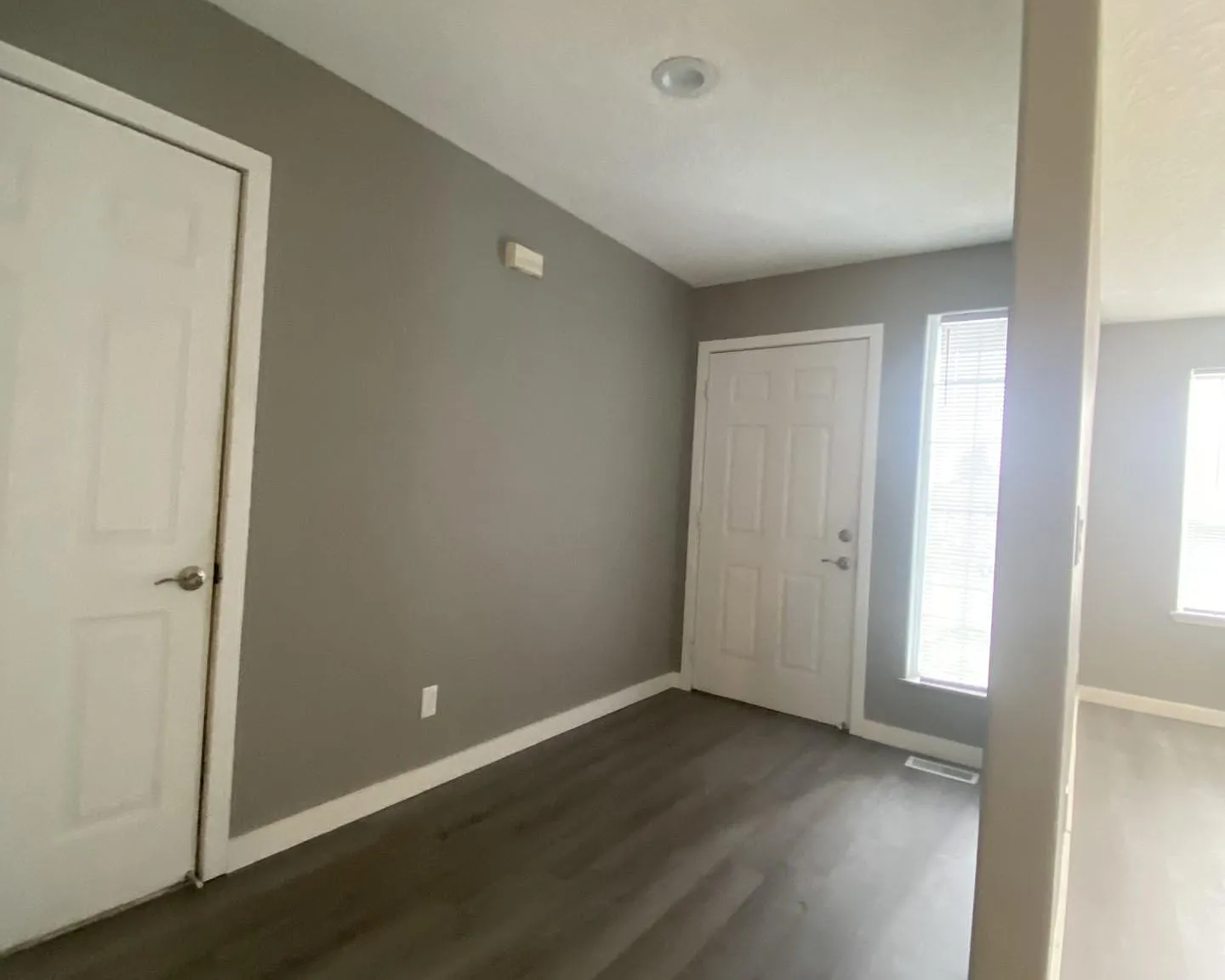 3 bed, 1484 sqft, $2,400 — Photo 3