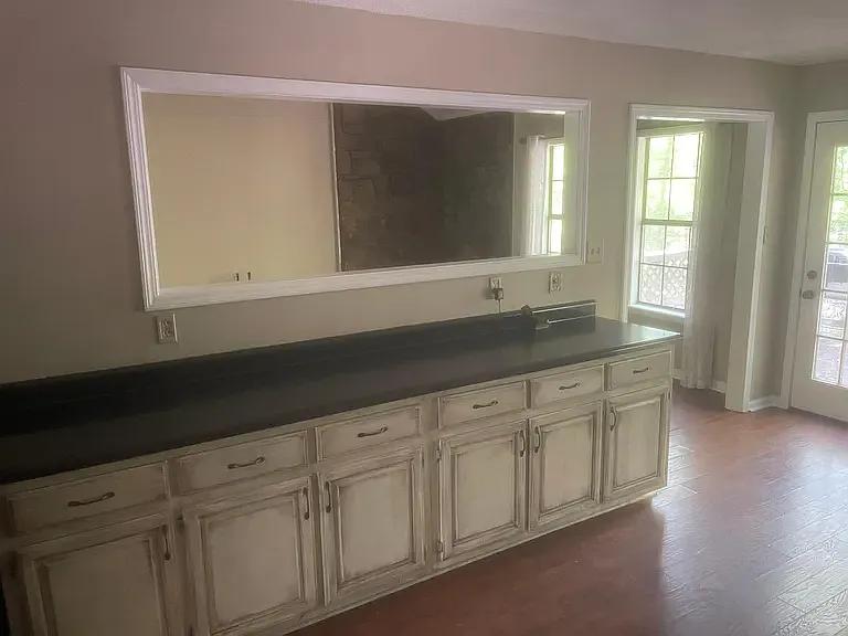 3 bed, 1450 sqft, $1,975 — Photo 4