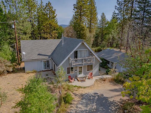 3rd image of 5420 Bear Creek Rd