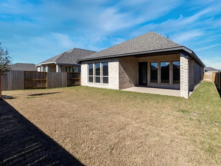 5034 Morrison Dr — Photo 30