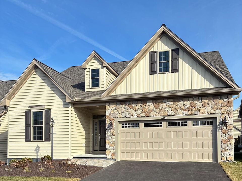 1st image of 604 Greenbriar Path