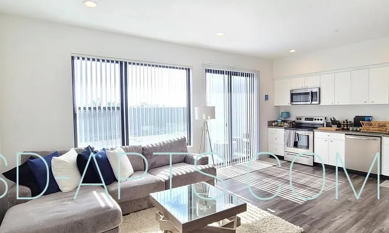 3953 1st Ave #3 — Photo 4