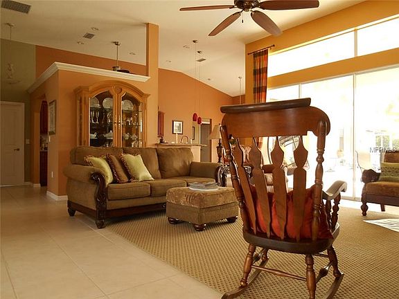 4th image of 4831 Jacaranda Heights Dr
