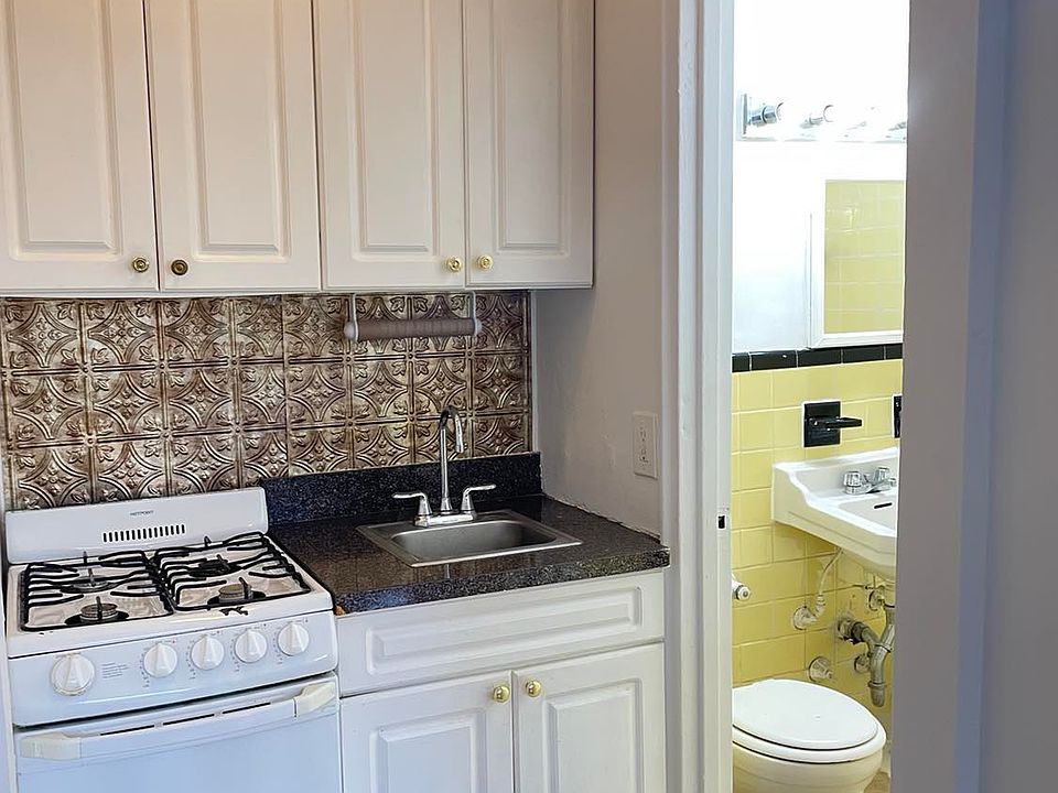 2nd image of 1527 York Ave APT 1F