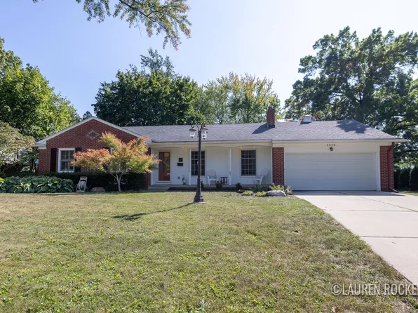 2530 Boston St SE, East Grand Rapids, MI 49506