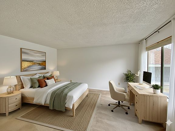 2nd image of 510 N Hayden Bay Dr