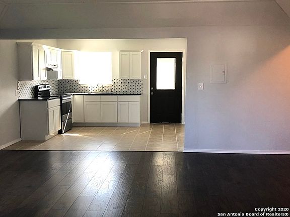 5th image of 618 Whitman Ave