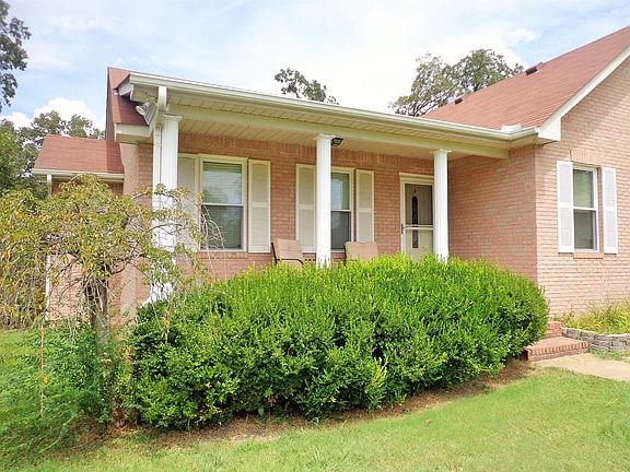 3rd image of 515 Callahan Dr
