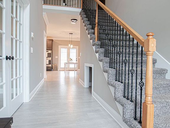 2nd image of 1208 Stillwood Dr