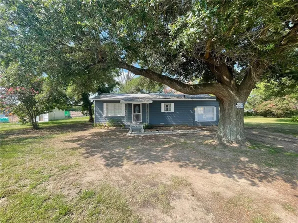 408 E Yeagua St, Groesbeck, TX 76642