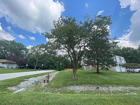 5th image of 2518 Central Dr