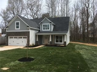 5 Keystone Dr, Travelers Rest, SC 29690