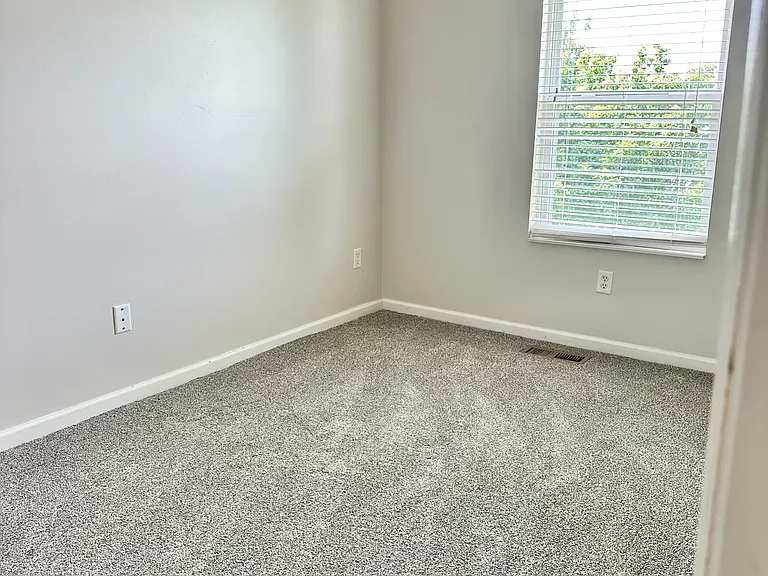 4380 Straight Arrow Rd — Photo 11