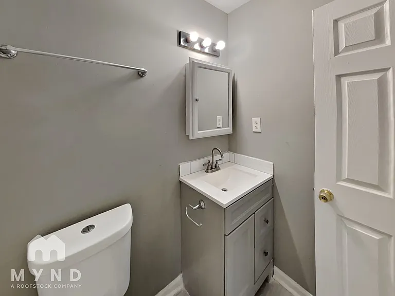 759 Olympic St — Photo 13