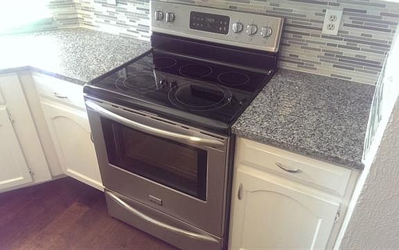4th image of 2918 Brookcrest Dr