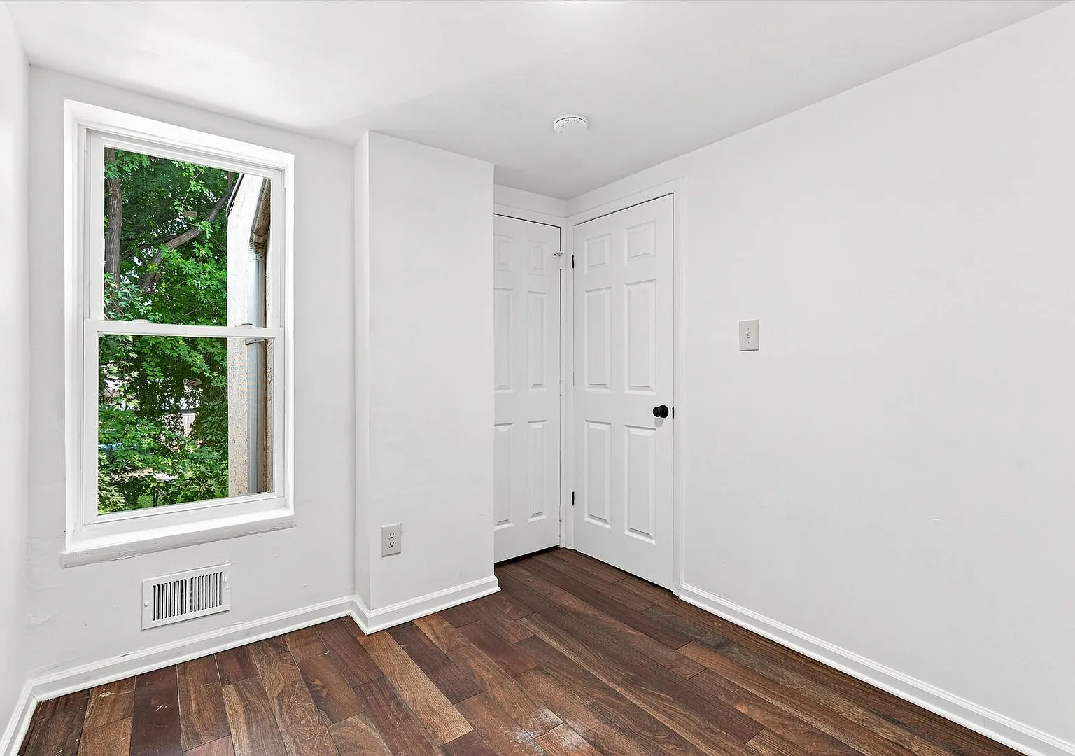 2BR/3BA Home | East Kensington — Photo 2