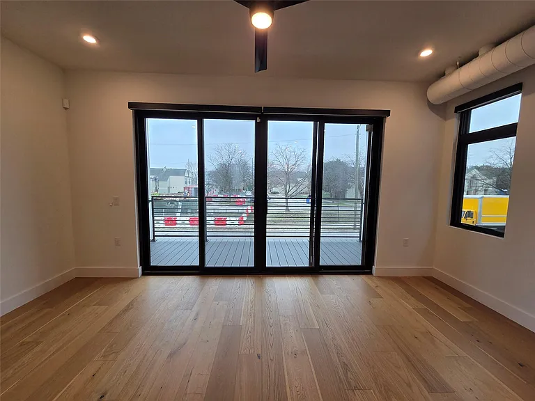 1640 Bagley St #13 — Photo 8