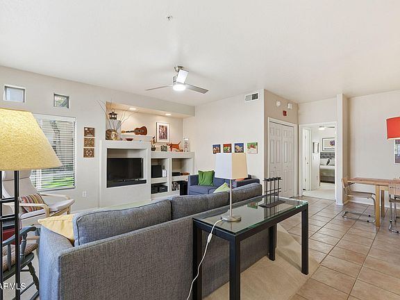 5th image of 1351 N PLEASANT Drive #1116