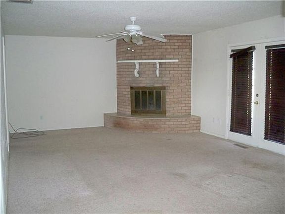 4th image of 1300 N Cherry Ln