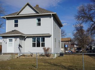 112 N Lincoln St, Aberdeen, SD 57401