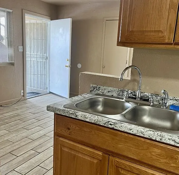 121 General Arnold St NE #B — Photo 6