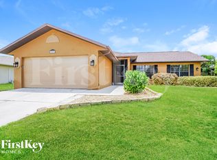 9092 Morris Rd, Fort Myers, FL 33967