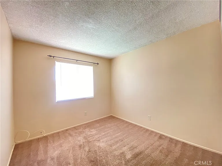 12044 Champlain St — Photo 17