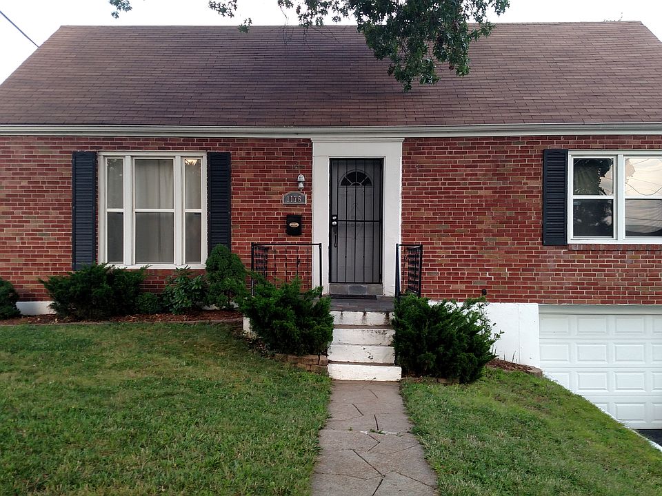 2nd image of 1176 Watts Ave