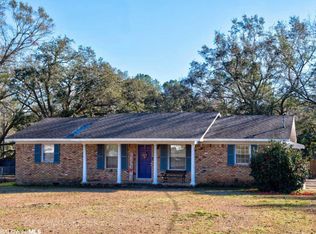 22620 Circle Dr, Robertsdale, AL 36567