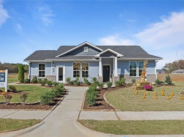 1251 Crescent Blvd, Auburn, AL 36830